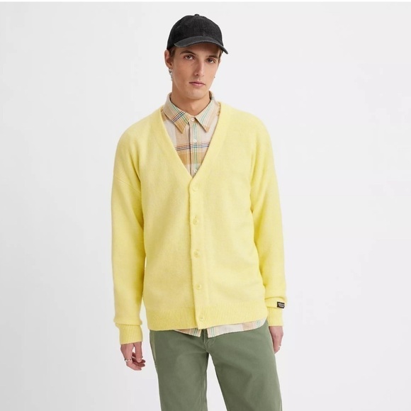 NWT Levi’s Coil Boxy Cardigan in Powered Yellow - Picture 1 of 10